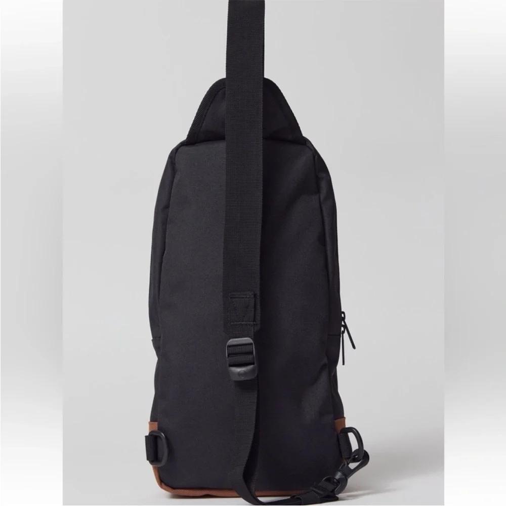 ⭐️ Herschel Supply Company Heritage Shoulder Bag Crossbody Black Brown